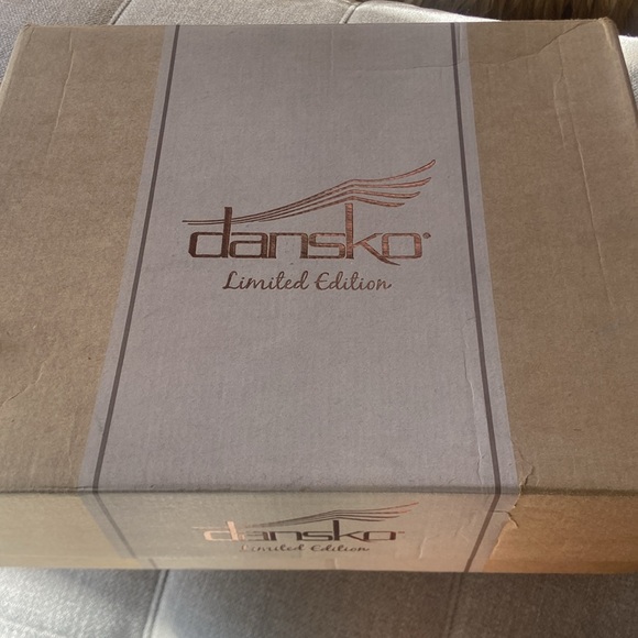 New In Box Dansko Odele Black Tumbled Calf - Picture 6 of 7